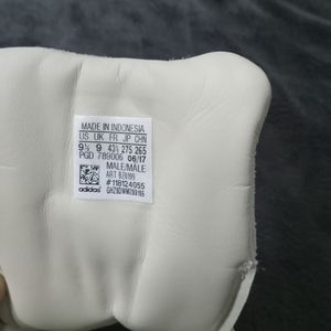 Cream Adidas Superstar Size 9.5